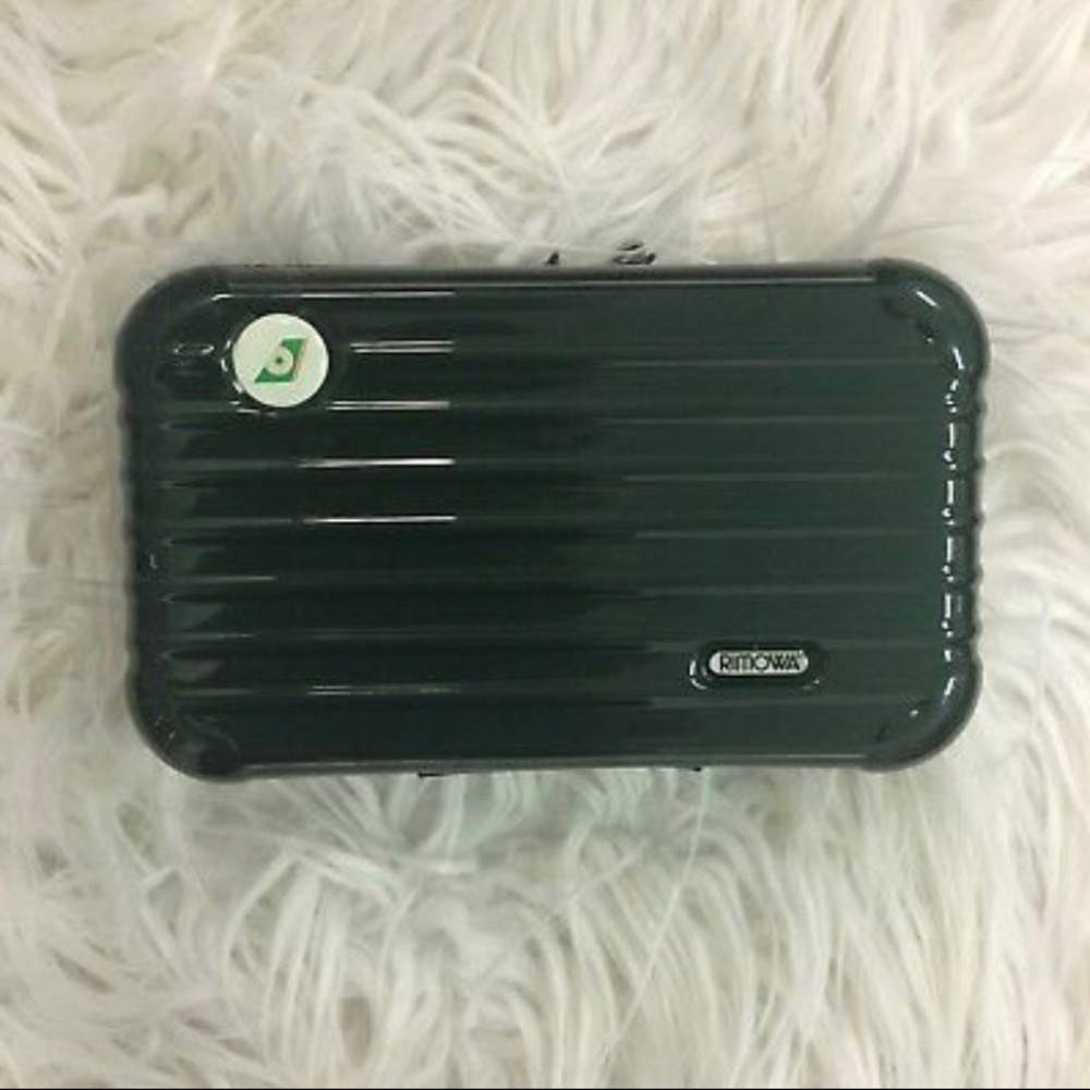 Rimowa Travel Amenity Kit
